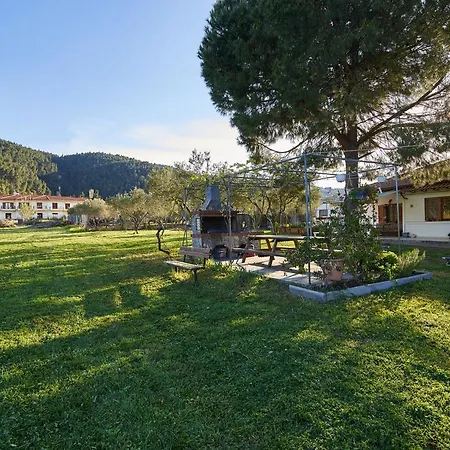 House Rena Апартаменты Вурвуру