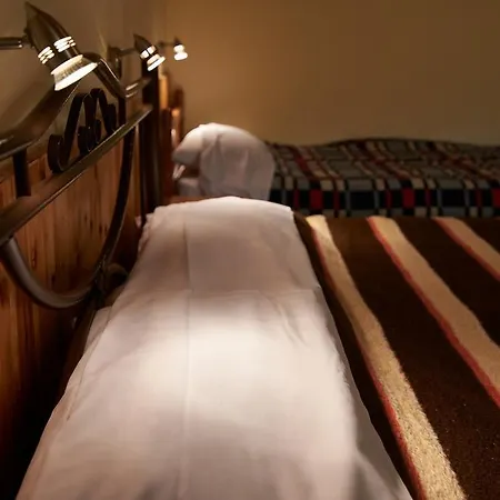 House Rena Апартаменты Вурвуру