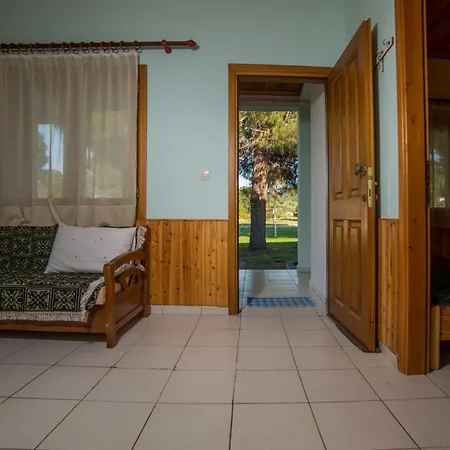 瑞纳公寓 * 沃尔沃罗